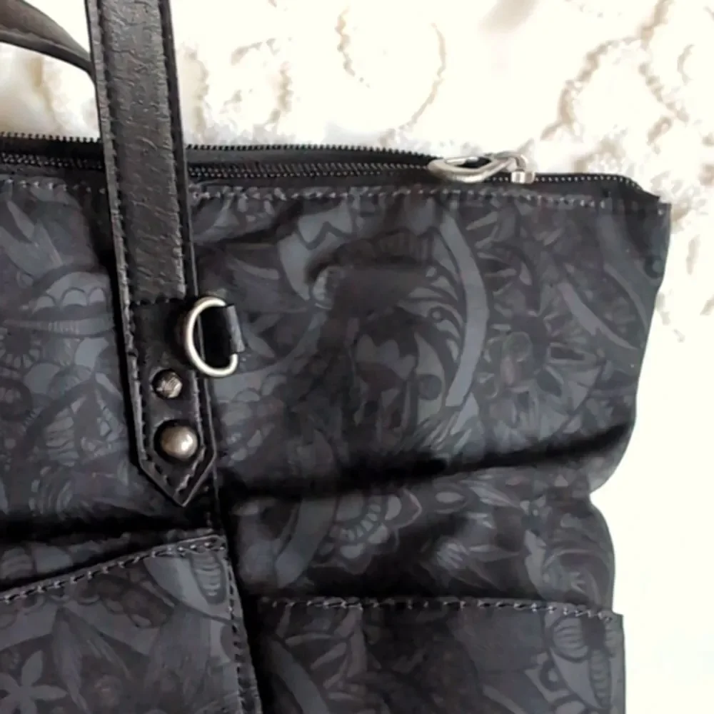 Sakroots Large Travel/Laptop Tote Gray/Black Floral Pattern NWOT